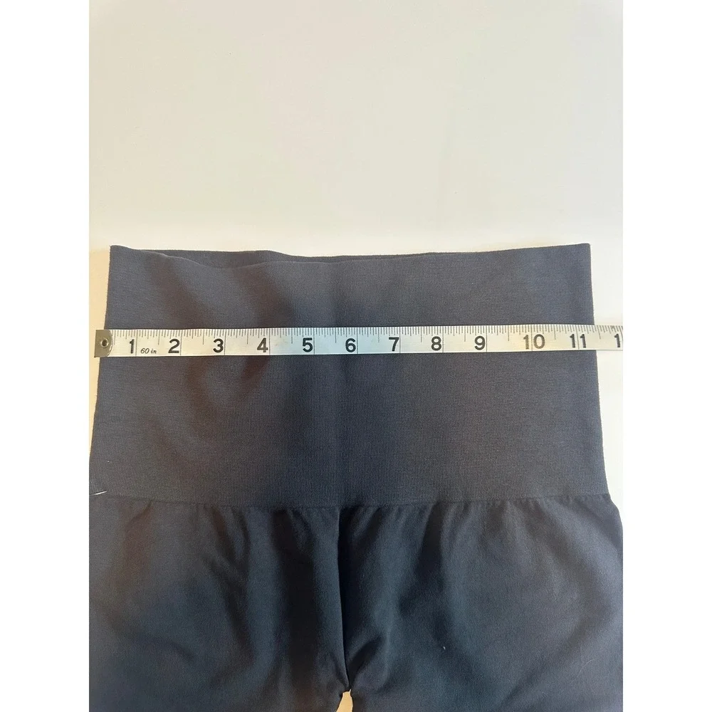 Set of M. Rena High Waisted Seamless Leggings NWT & Capris Dk. Gray Med. - Picture 7 of 13
